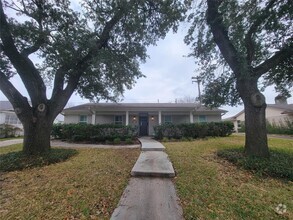 Building Photo - 1007 Blue Willow Dr