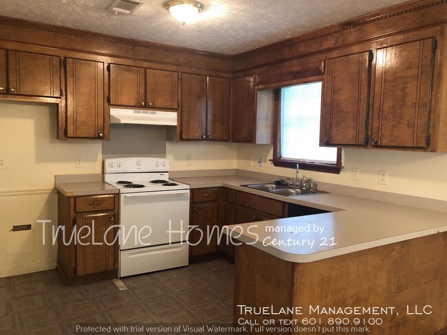 Building Photo - Nice home in Willow Wood Coming Soon!
