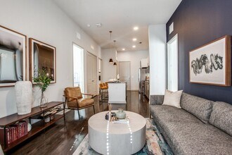 Interior Photo - The Jade at Frisco