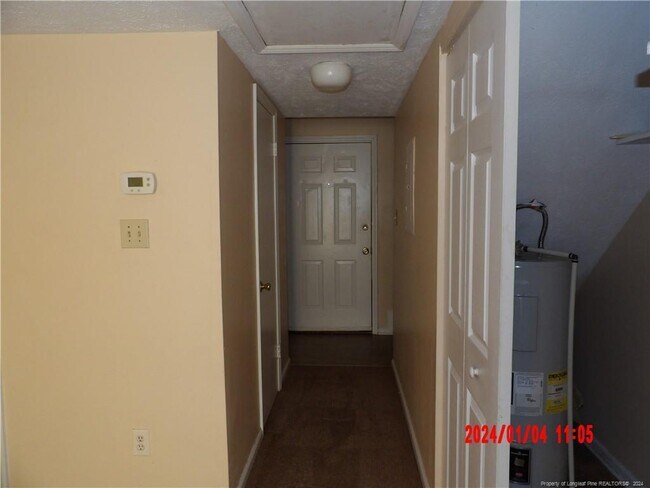 Building Photo - 407 Cumbrian Ct