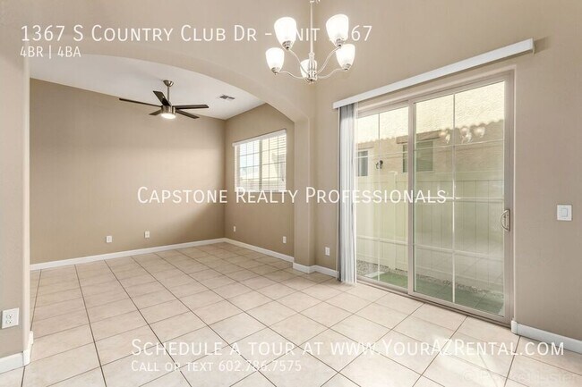 Foto del edificio - 1367 S Country Club Dr