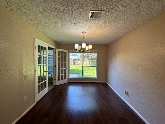 Building Photo - 4607 Edinburgh Ln