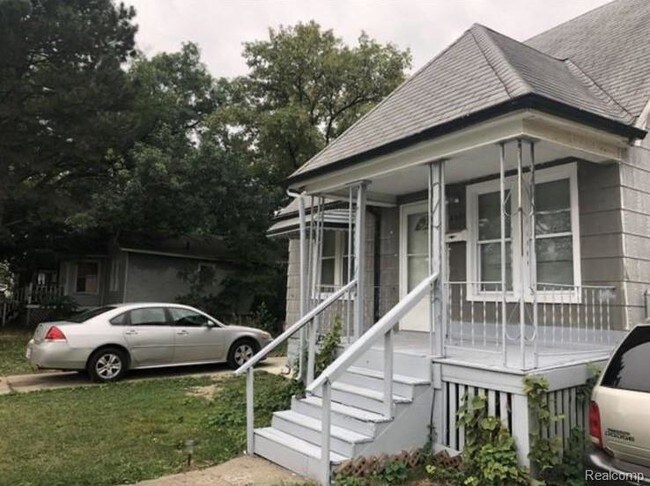 Building Photo - 6031 Westwood St