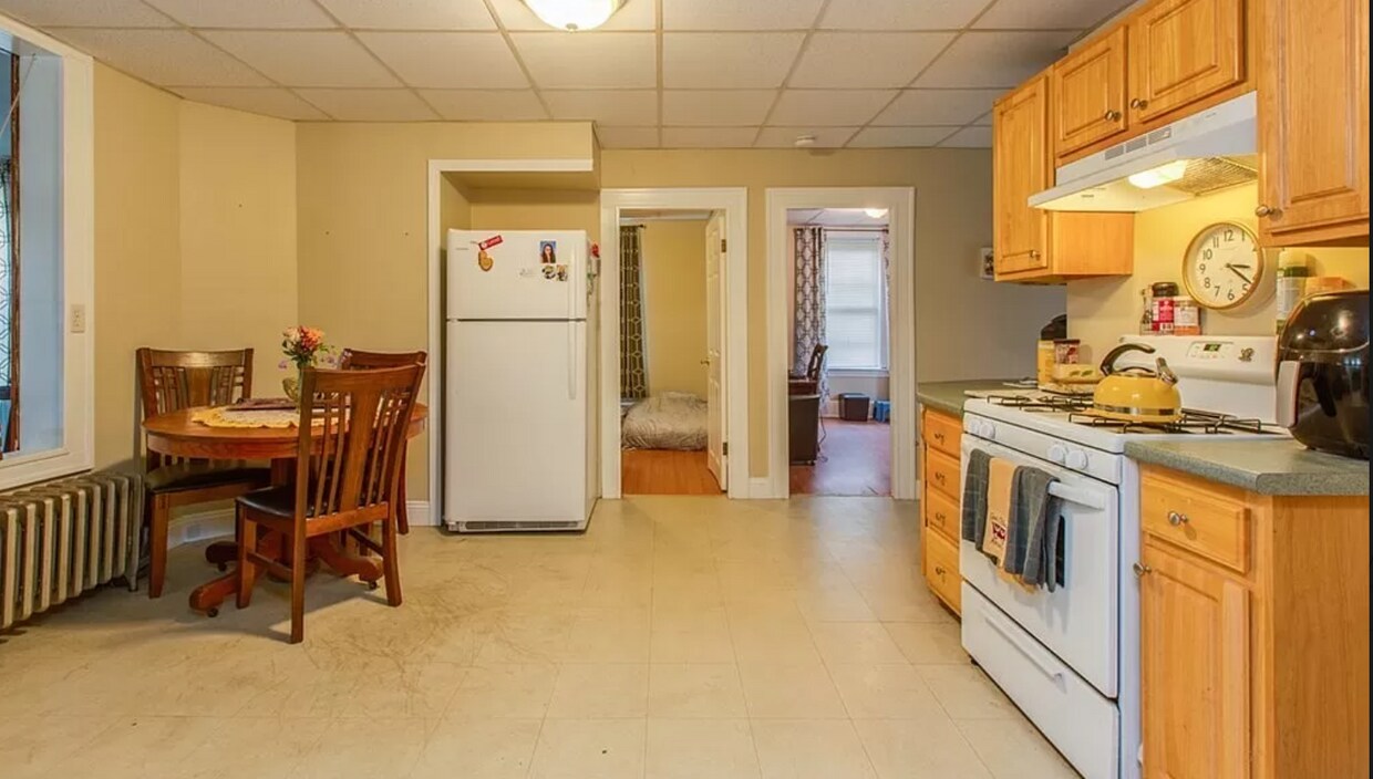 12 Hovey St Unit 12 Hovey, Dracut, MA 01826 Apartments in Dracut, MA