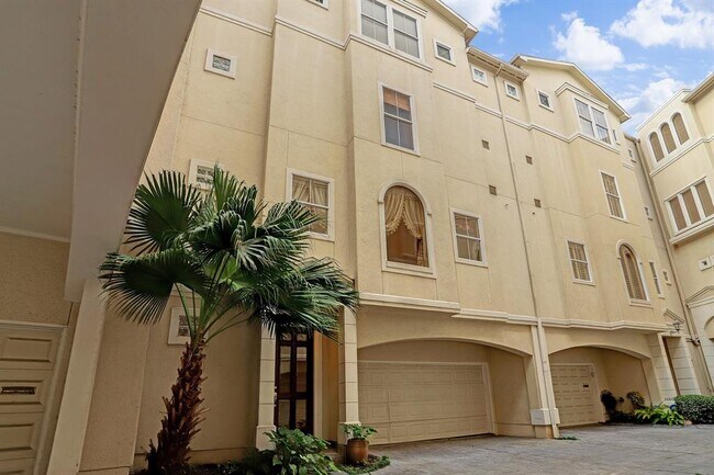 Building Photo - 2090 Brentwood Dr