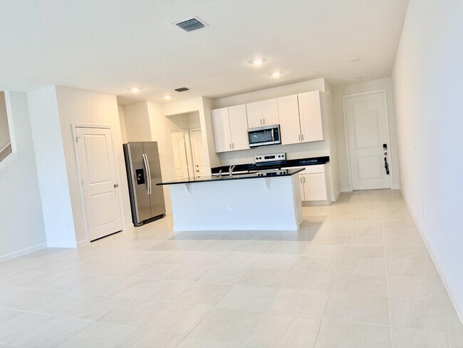 Foto del edificio - 586 Salisbury Cir