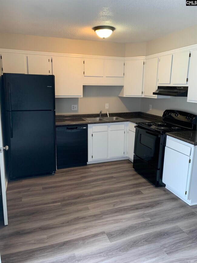 4 Londonderry Square, Cayce, SC 29033 Townhome Rentals in Cayce SC