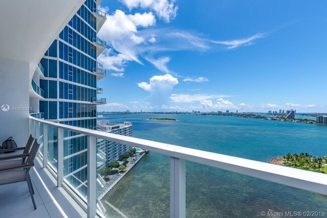 Foto del edificio - 2020 N Bayshore Dr