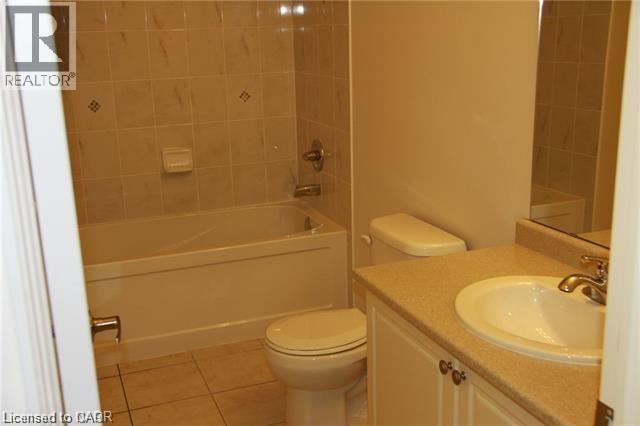 Photo du bâtiment - 14 Dorchester Blvd S