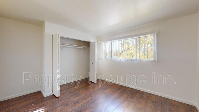 Building Photo - 715 Mary St