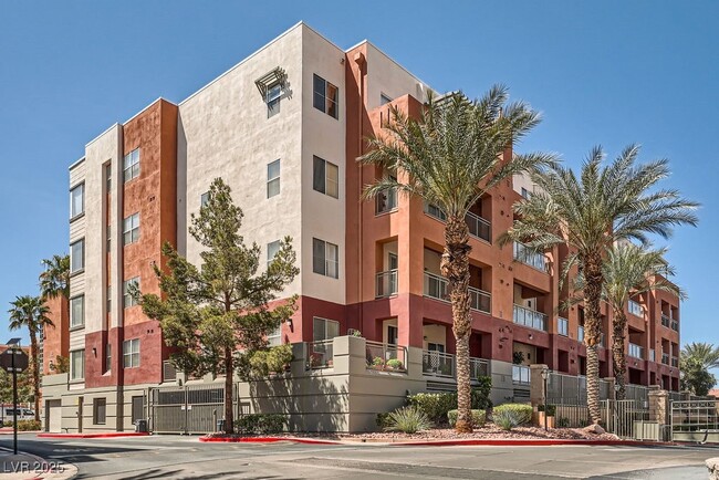Building Photo - 15 E Agate Ave