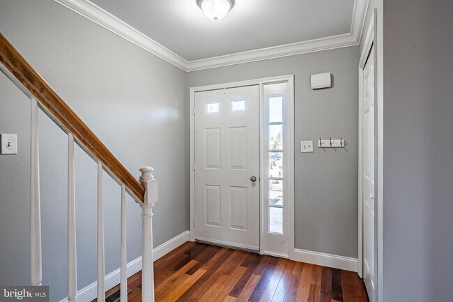 Building Photo - 29 Red Tail Ct