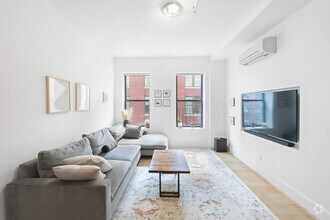 Building Photo - 519 W 45th St