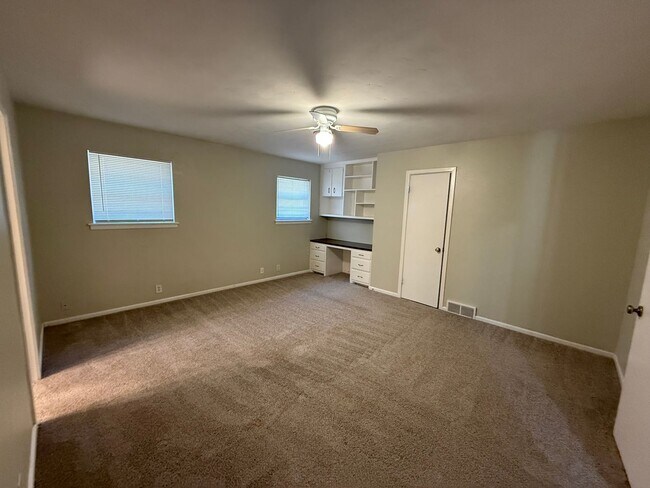 Foto del edificio - 3018 68th St