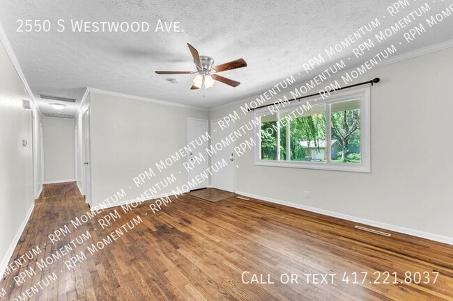 Building Photo - 2550 S Westwood Ave