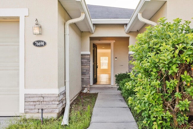 Building Photo - 76690 Timbercreek Blvd