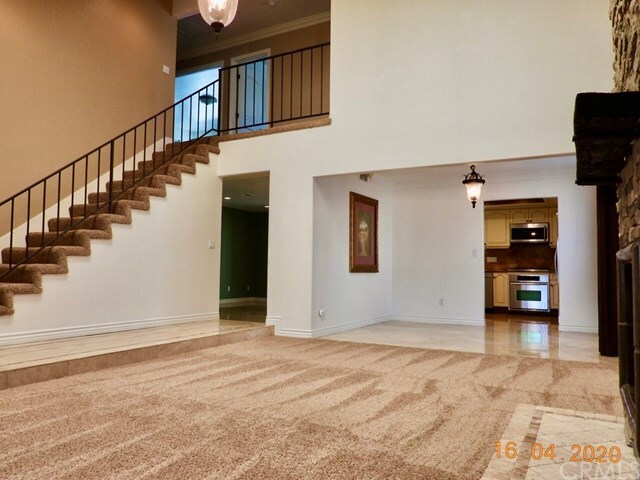 Building Photo - 9042 Mint Ave
