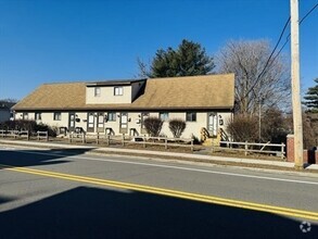 Building Photo - 520 High St