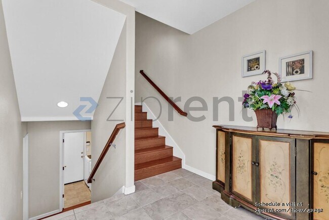 Foto del edificio - 411 Summer Ln