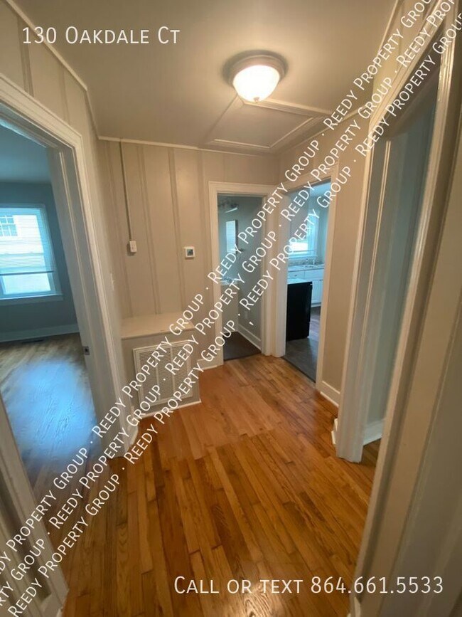 Foto del edificio - 130 Oakdale Ct