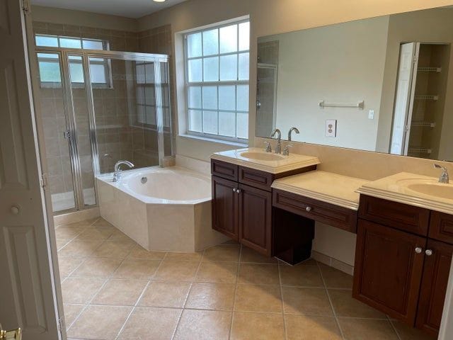 Foto del edificio - 9074 Dupont Pl