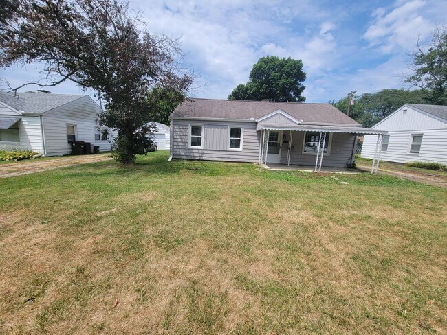 Foto del edificio - 3BR/1BA w/Garage -3011 Mission Road