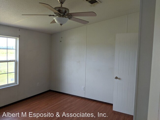 Building Photo - 4 br, 2 bath House - 1252 County Road 305