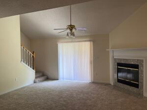 Building Photo - 2220 Fulva Dr