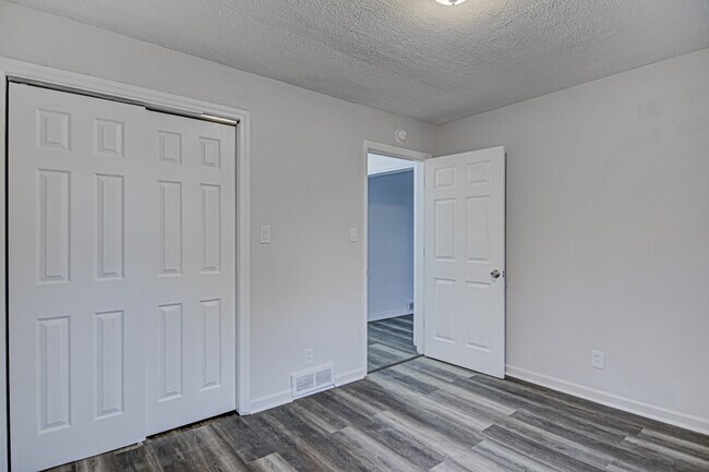 Foto del edificio - 1411 Argonne Blvd