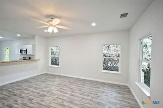 Building Photo - 1234 Clearcreek Dr