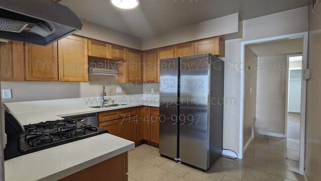 Foto del edificio - 1192 Mitchell Ave