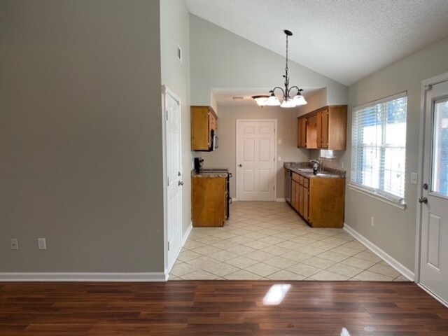 Building Photo - 2579 Zachary Ct