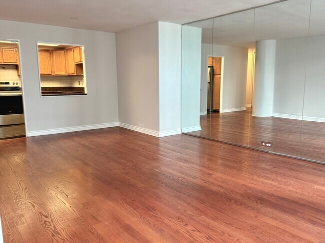 Building Photo - 155 N Harbor Dr