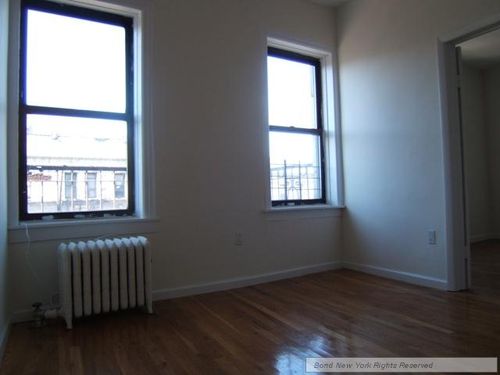 Foto del edificio - 667 W 177th St