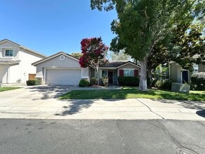 Building Photo - 3917 Riviera Ln