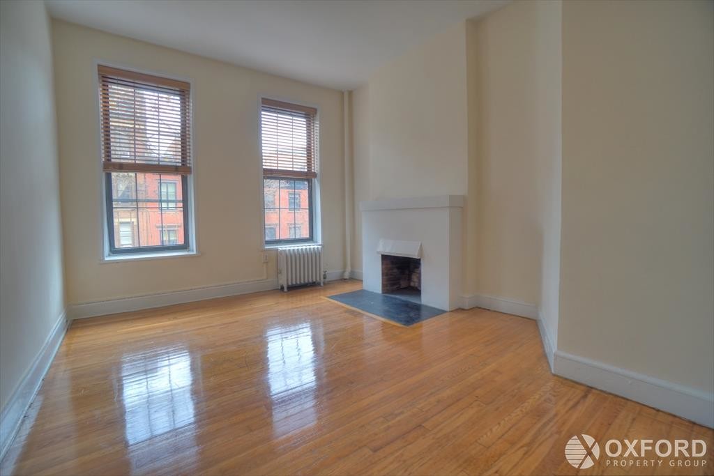 Primary Photo - 55 Morton Street