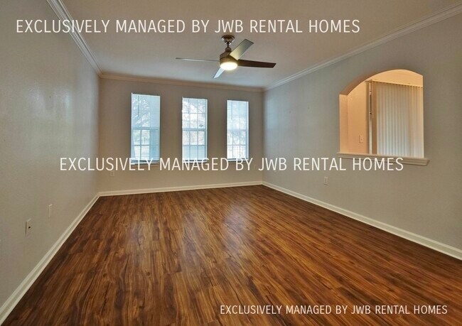 Foto del edificio - 10075 Gate Pkwy N