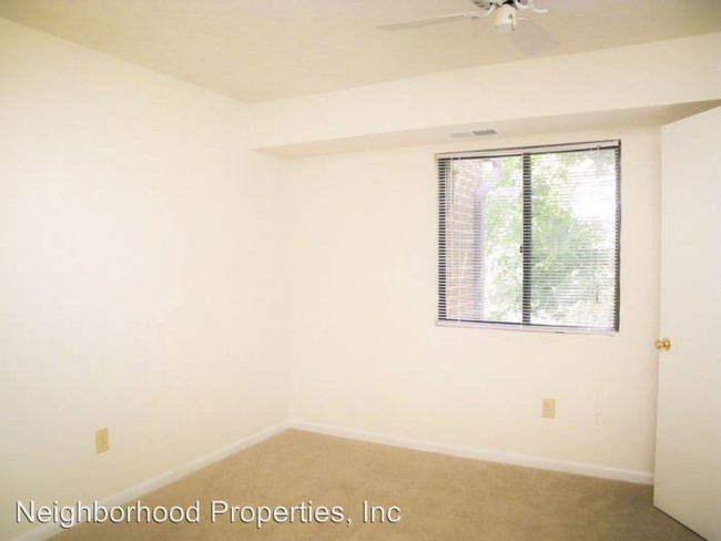 Building Photo - 140 Green Turtle Ln