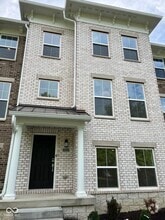 Building Photo - 13733 Gatsby Dr