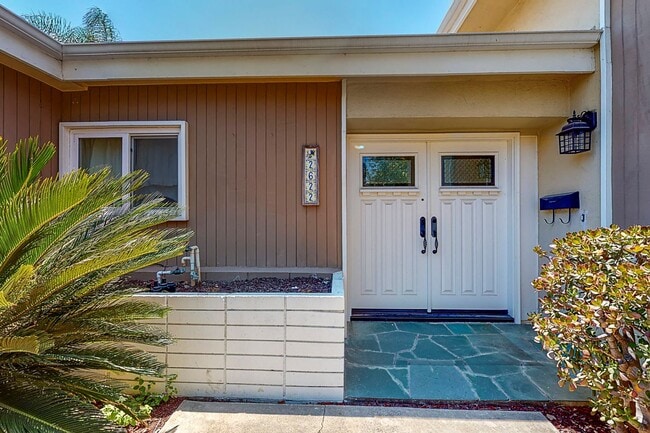 Building Photo - Large Family home - 4 Bedroom / 3 Bath