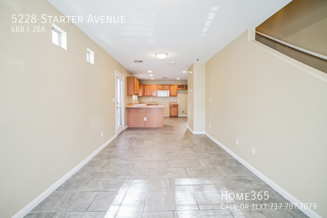 Foto del edificio - Amazing 4 Bedroom 2 Bathroom Home!