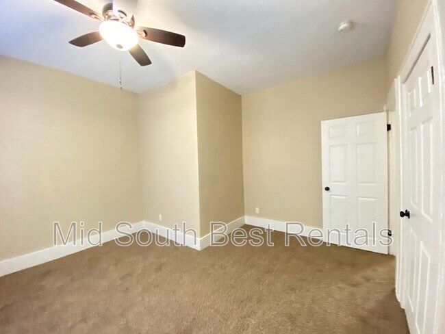 Foto del edificio - 2323 E 2nd St