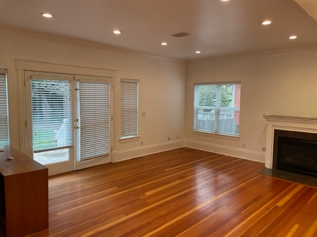 Living room - 348 17th Ave