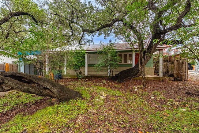 Building Photo - Stylish & Functional West Austin Home – Cl...
