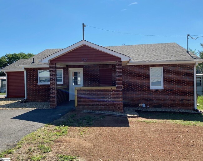 Foto del edificio - 532 Farrs Bridge Rd