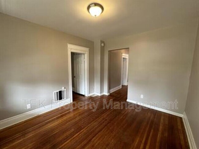 Foto del edificio - 94 Scrantom St