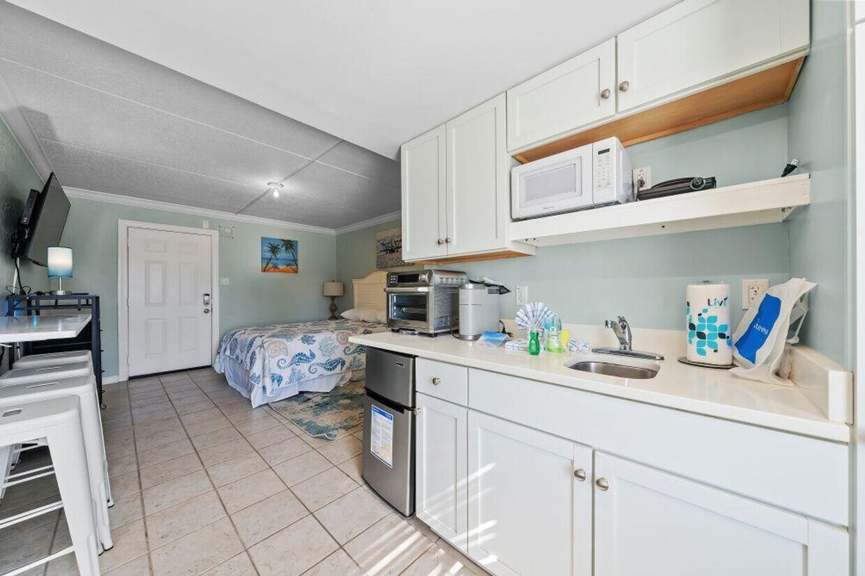 Primary Photo - 200 E Beach Blvd