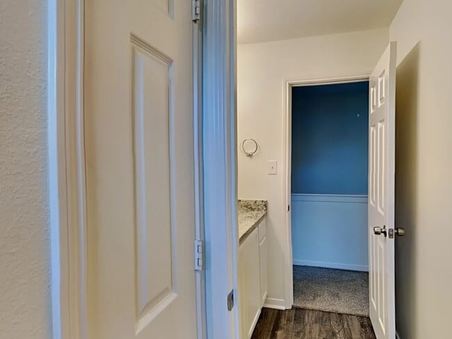Foto del edificio - 6360 Big Oak Canyon Dr
