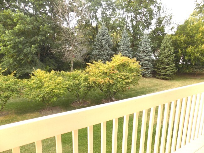 Building Photo - 1303 N Red Oak Cir