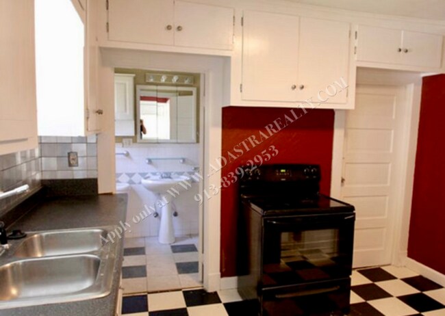 Foto del edificio - Beautiful Waldo Home-Available in JUNE!!